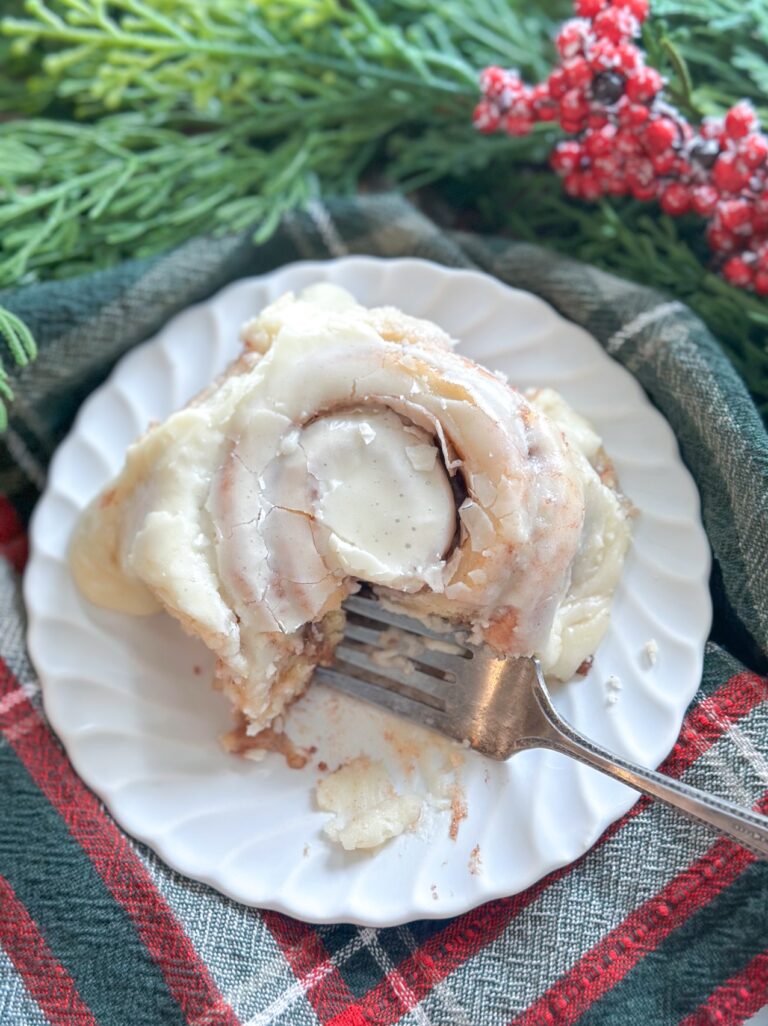 Christmas Morning Cinnamon Rolls