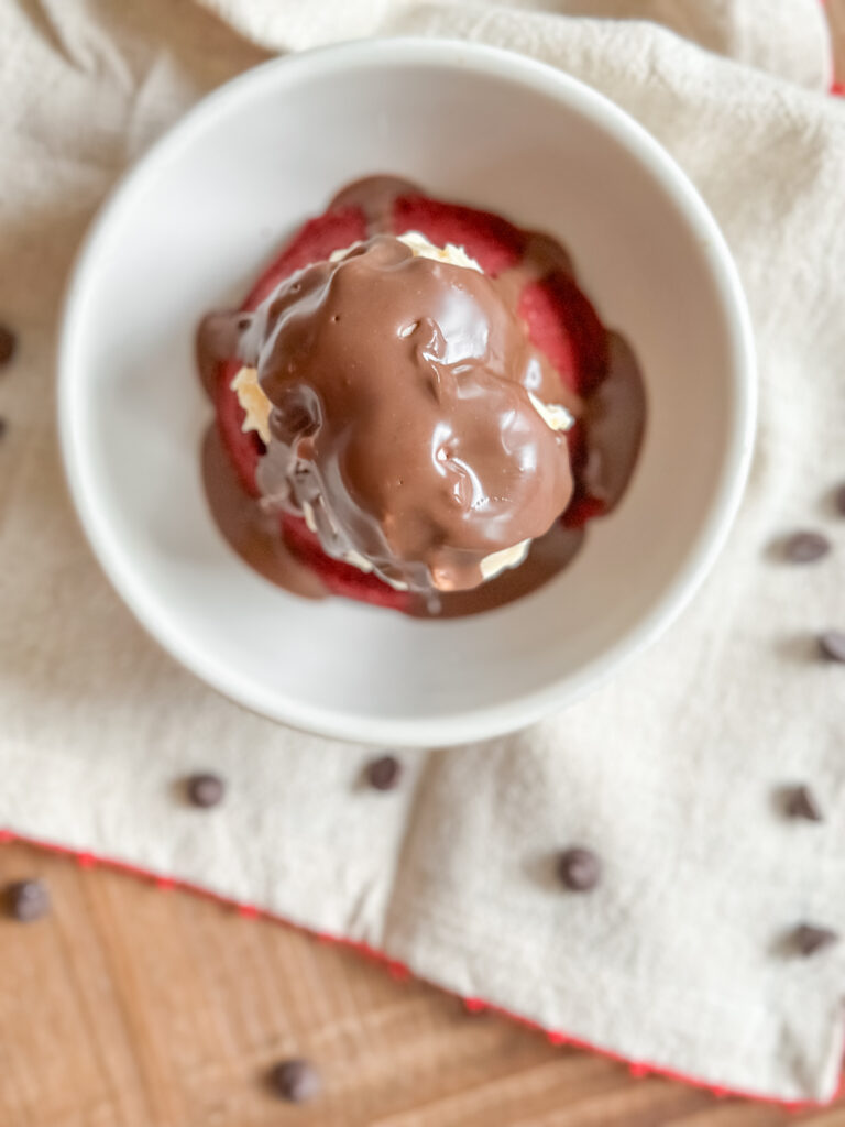 red velvet molten lava cakes