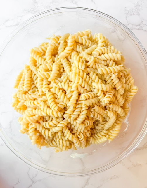 cooked rotini pasta