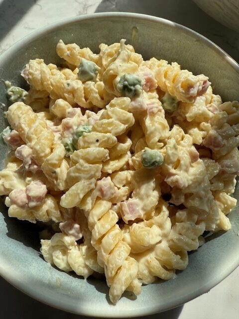 pasta salad with peas