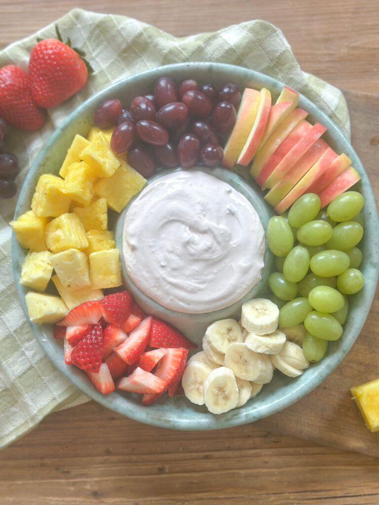 serving fruit dip 