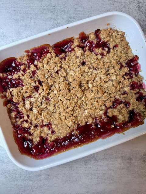 Baked cherry crisp