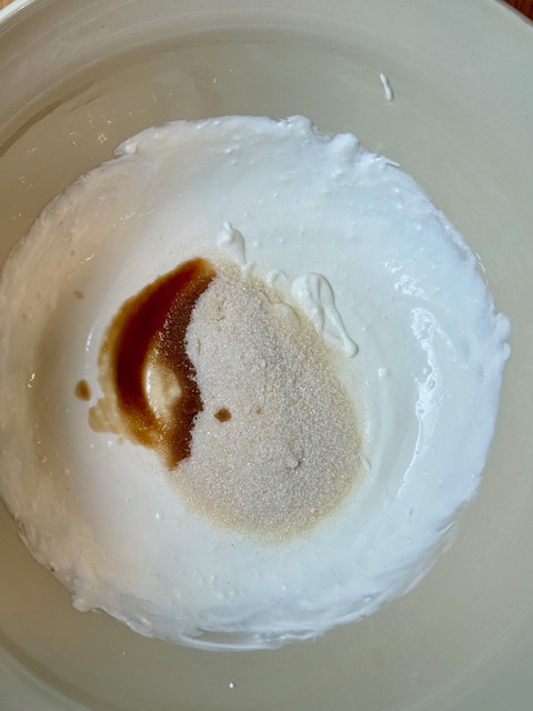 Cream cheese mixture with sugar and vanilla