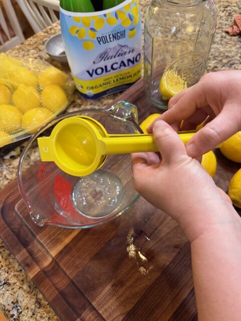 juicing lemons